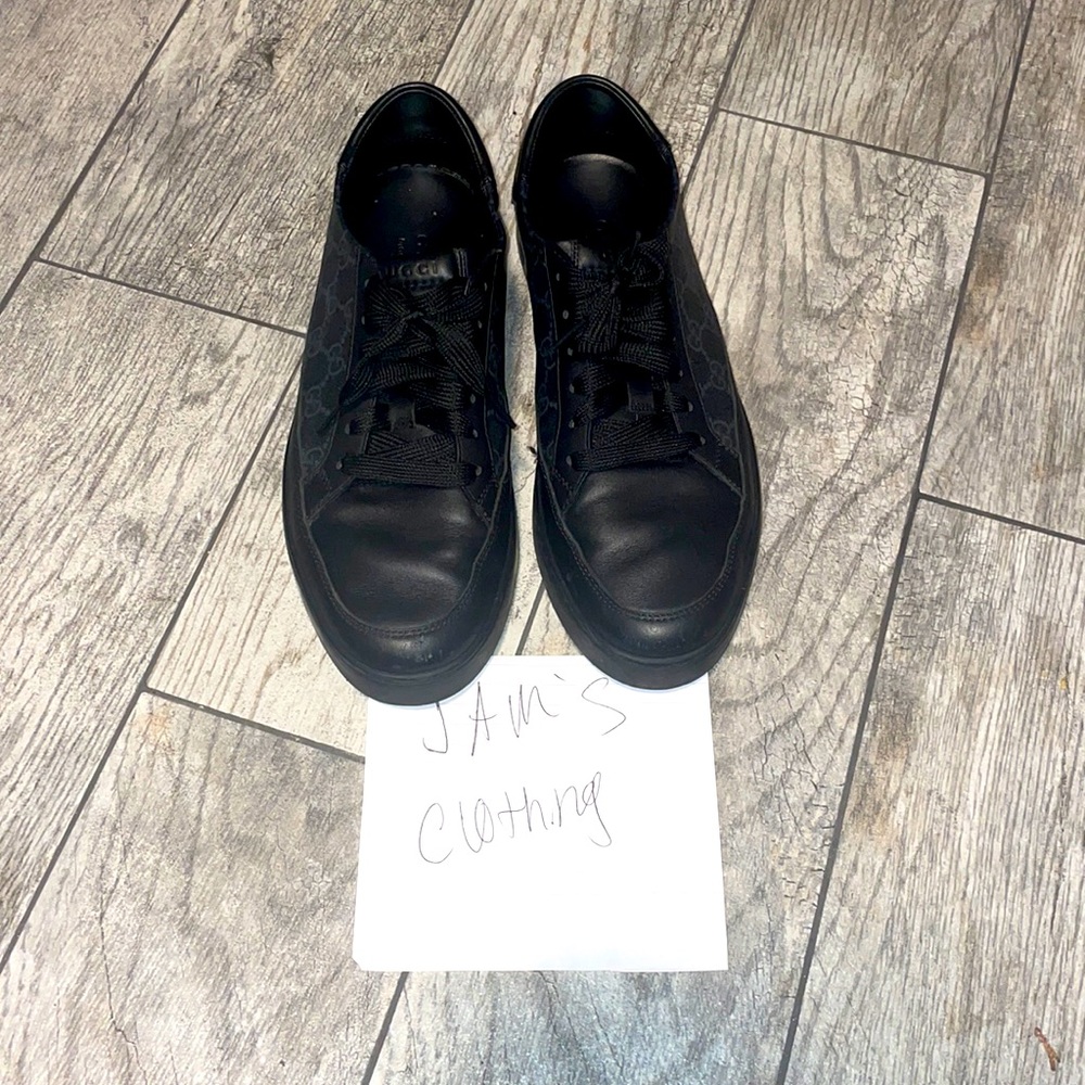 Gucci shoes size 10